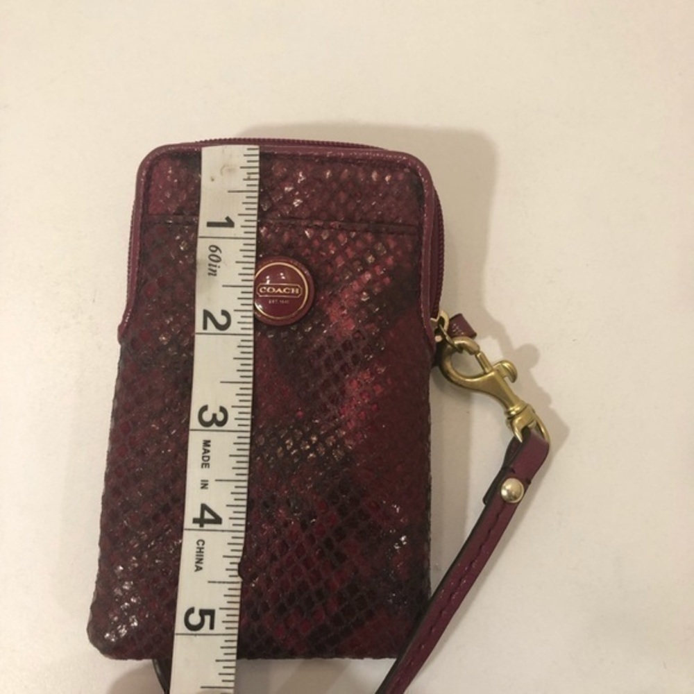 Coach pink python embossed wristlet bag - Picture 5 of 10